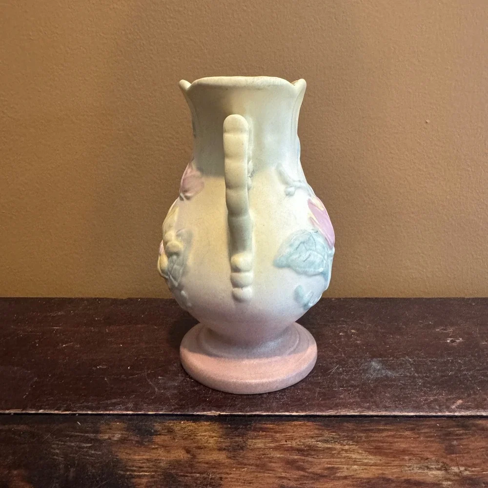 Hull Art Pottery Vase Yellow Magnolia 11 6 1/2 USA‎ Vintage Floral Decor